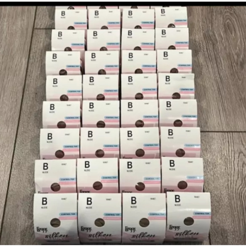Leggs Silken Mist 30 pairs Size B Control Top No Roll Silky Sheer Pantyhose
